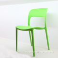 Chaise en plastique empilable en PP pour salle à manger
